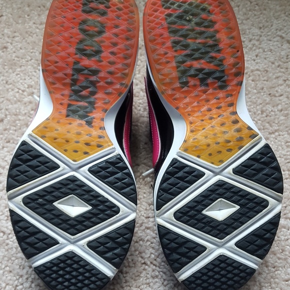 Shoes - Picture 3 of 8